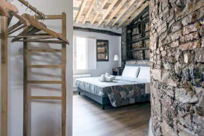 31 steps to Heaven - Heart of Lucca - 2 bath, 3 SmartTV, AC – Foto 3