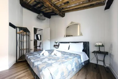 31 steps to Heaven - Heart of Lucca - 2 bath, 3 SmartTV, AC – Foto 5